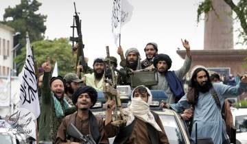 داعش و طالبان؛ یک گروه با دو نام، دو پرچم